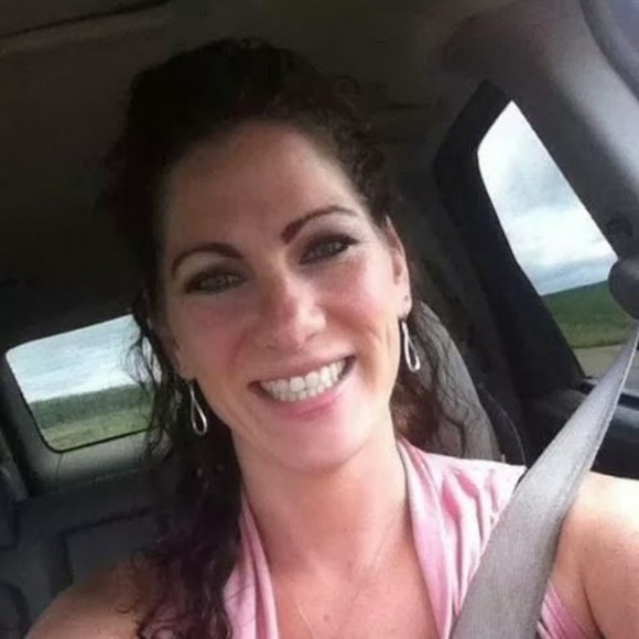 Meet your Posher, Brenda n n - Picture 1 of 1